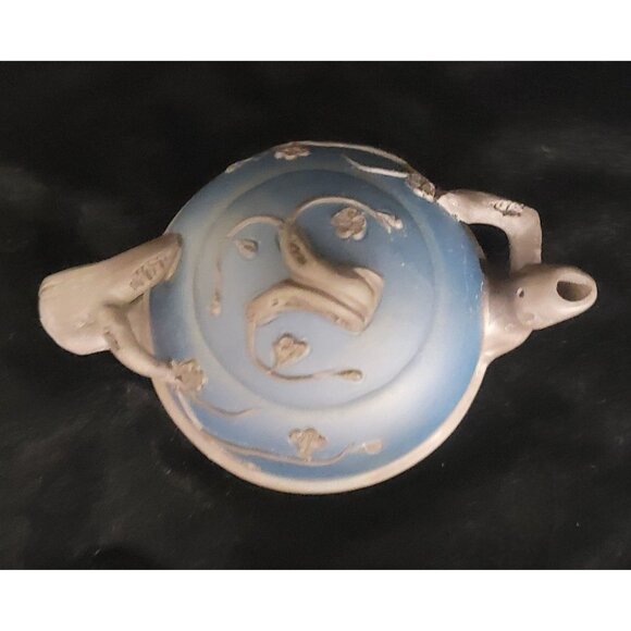 Vintage Yixing Zisha Clay Tea Pot - Picture 6 of 16